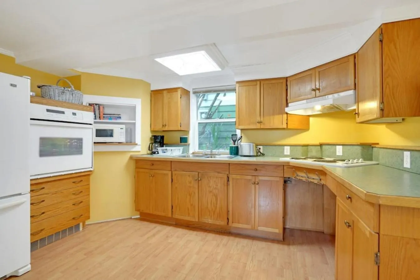 Holiday home Artsy Private Guest Suite With Outdoor Saloon Vancouver